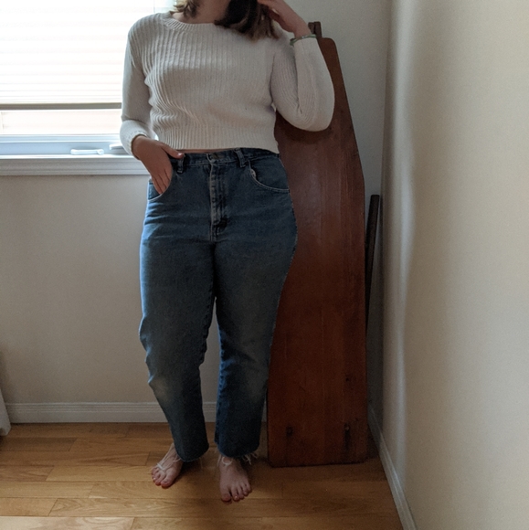 Gap Cropped White Sweater - Picture 4 of 4